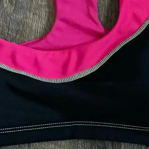 Free 🆕Reebok UPF 50+ Bikini Top - Picture 5 of 16